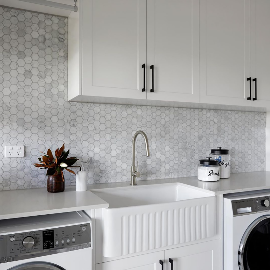 Baiachi 605X455X255mm Butler Farmhouse Fireclay Kitchen Laundry Sink Stainless Steel Waste