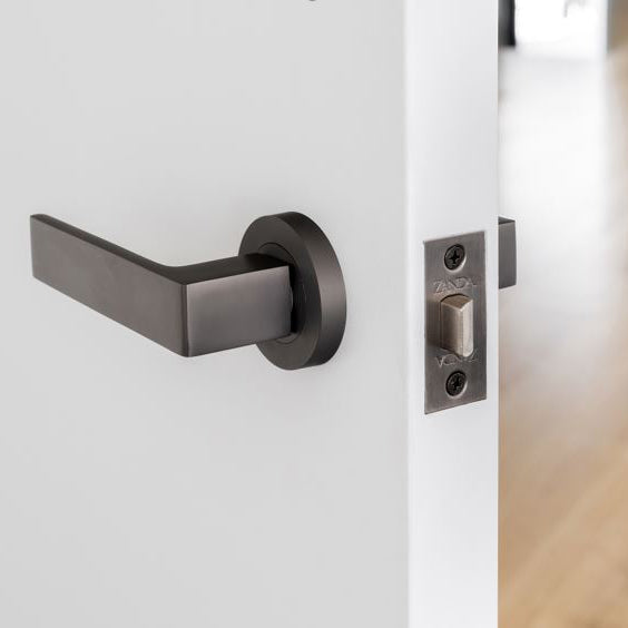 Zanda Boston Passage Set Graphite Nickel