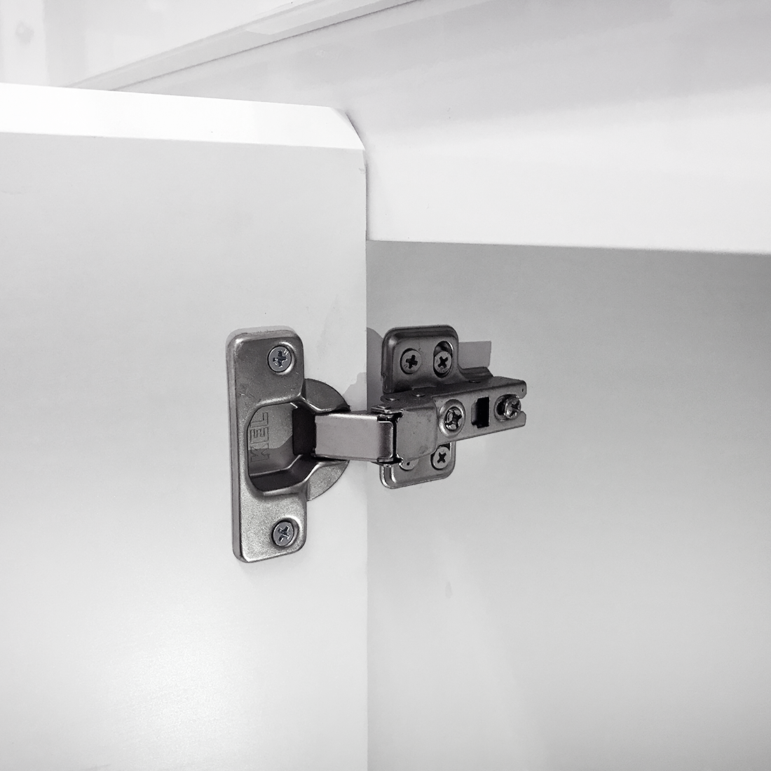 PACKAGE DEAL Windsor 600mm Bathroom Vanity Wash Basin INCLUDING Mixer & Plugwaste